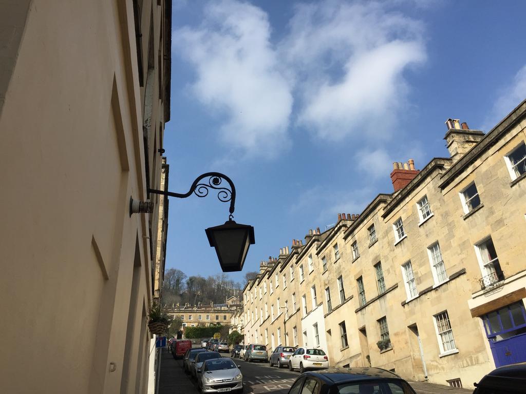 Quiet Lower Floor 2 Bed City Apartment With Private Patio Garden Bath Exteriér fotografie