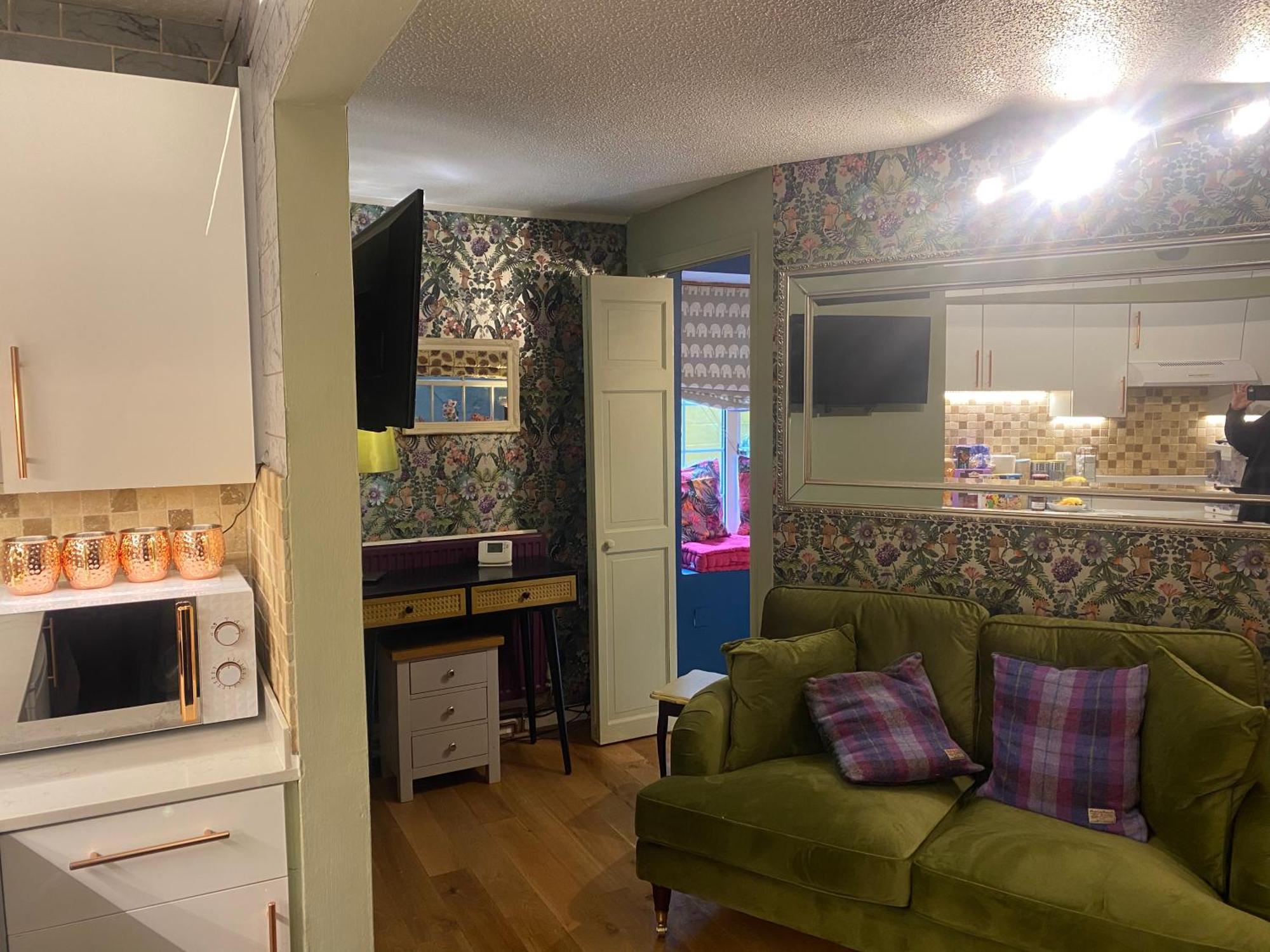 Quiet Lower Floor 2 Bed City Apartment With Private Patio Garden Bath Exteriér fotografie