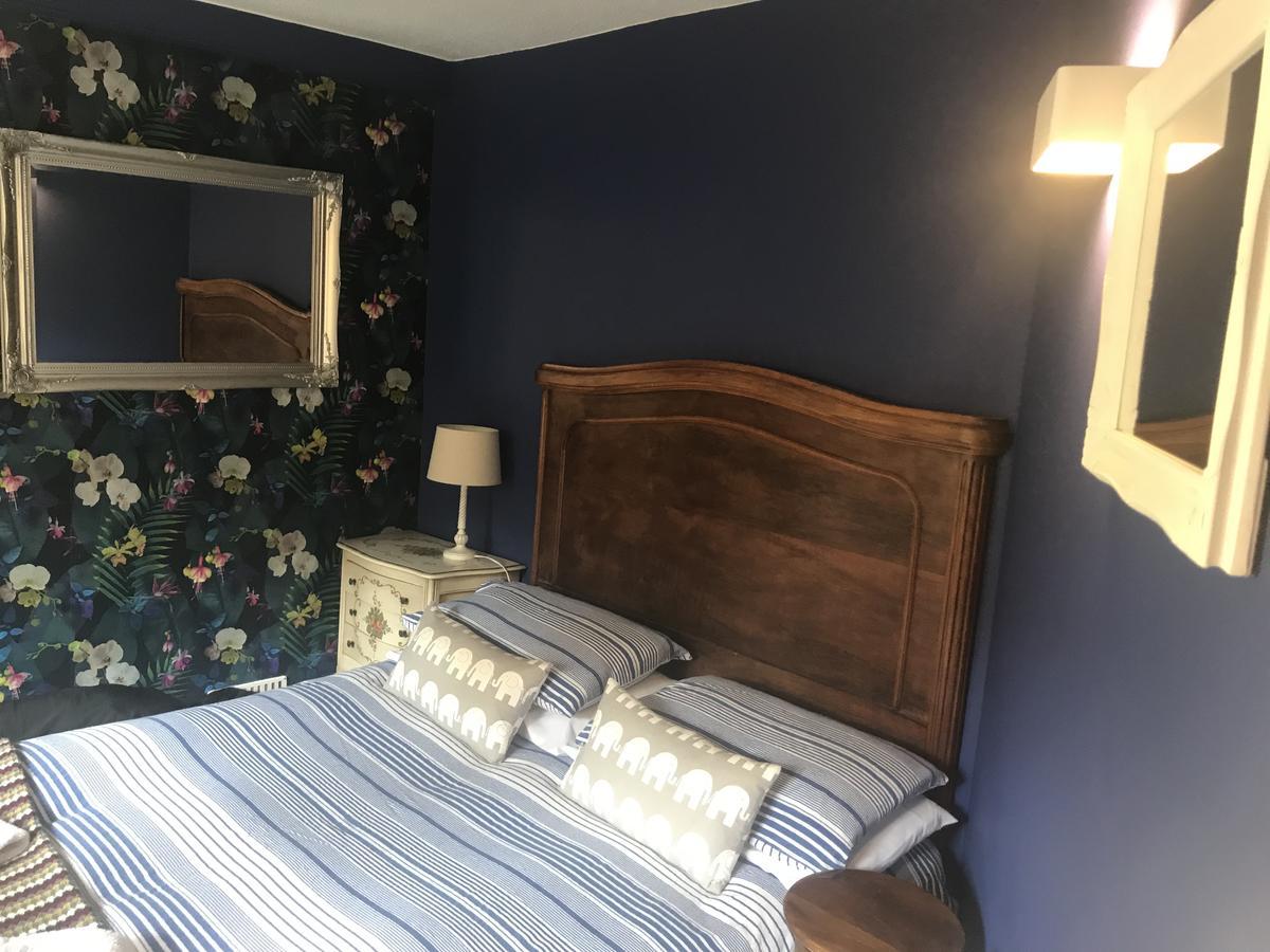 Quiet Lower Floor 2 Bed City Apartment With Private Patio Garden Bath Exteriér fotografie